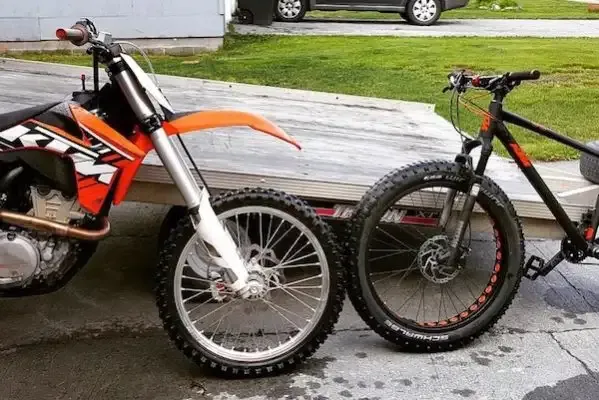 Mountain bike and dirt bike comparison