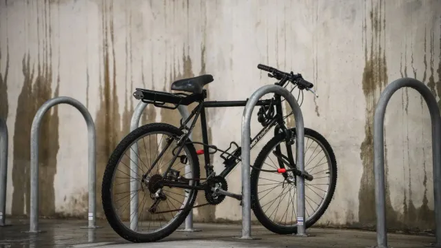 Commuter Bike Setup: Reliability, Cargo, Security, and Comfort