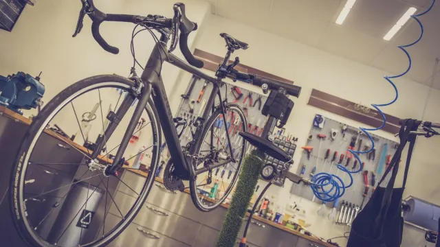 Buying a Kids’ Bike for Christmas: Wheel Size, Fit, Assembly, and Safety
