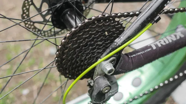 How to Tension a Single-Speed Bike Chain Safely