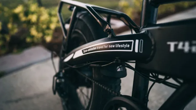 E-Bike Controllers Explained: Voltage, Current, and Compatibility