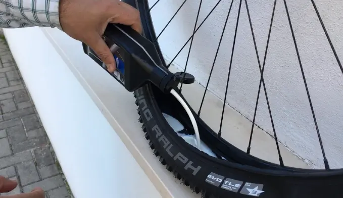 How to Install Tubeless Bike Tires Easily
